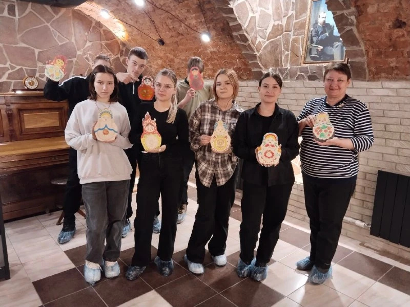 В Усманском краеведческом музее им.Б.П.Княжинского прошло мероприятие "Узоры русских росписей